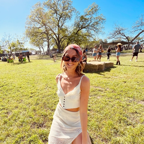 Meet your Posher, Julia - Picture 1 of 1